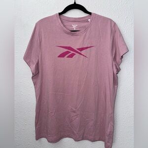 NWT Reebok T- shirt